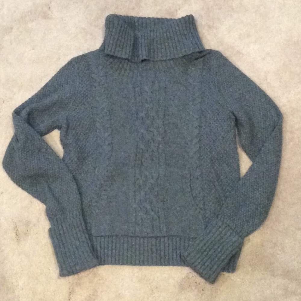 Old Navy cable turtle neck
